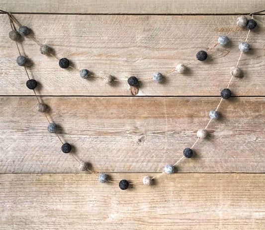 Natural Wool Coloured Garland